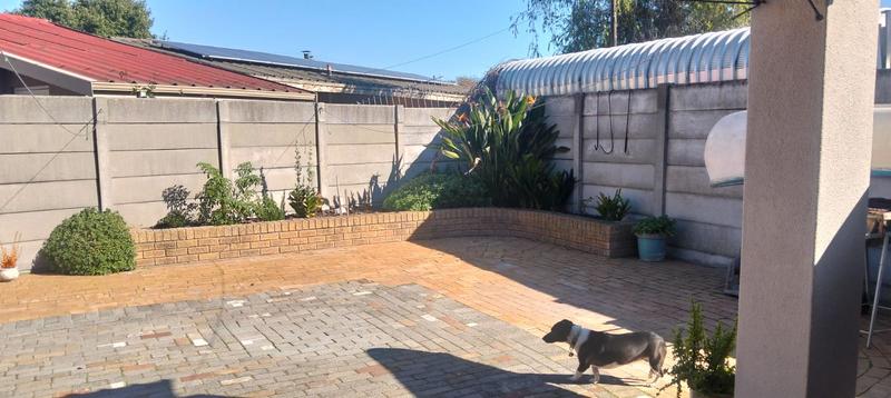 To Let 3 Bedroom Property for Rent in Bellville Western Cape